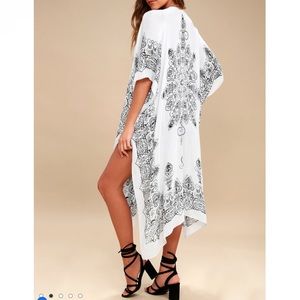 Lulu's White and Black Printed Swim Coverup Kimono